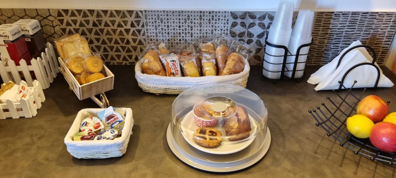 Oltre La Siepe Apartment Nepi Eksteriør billede